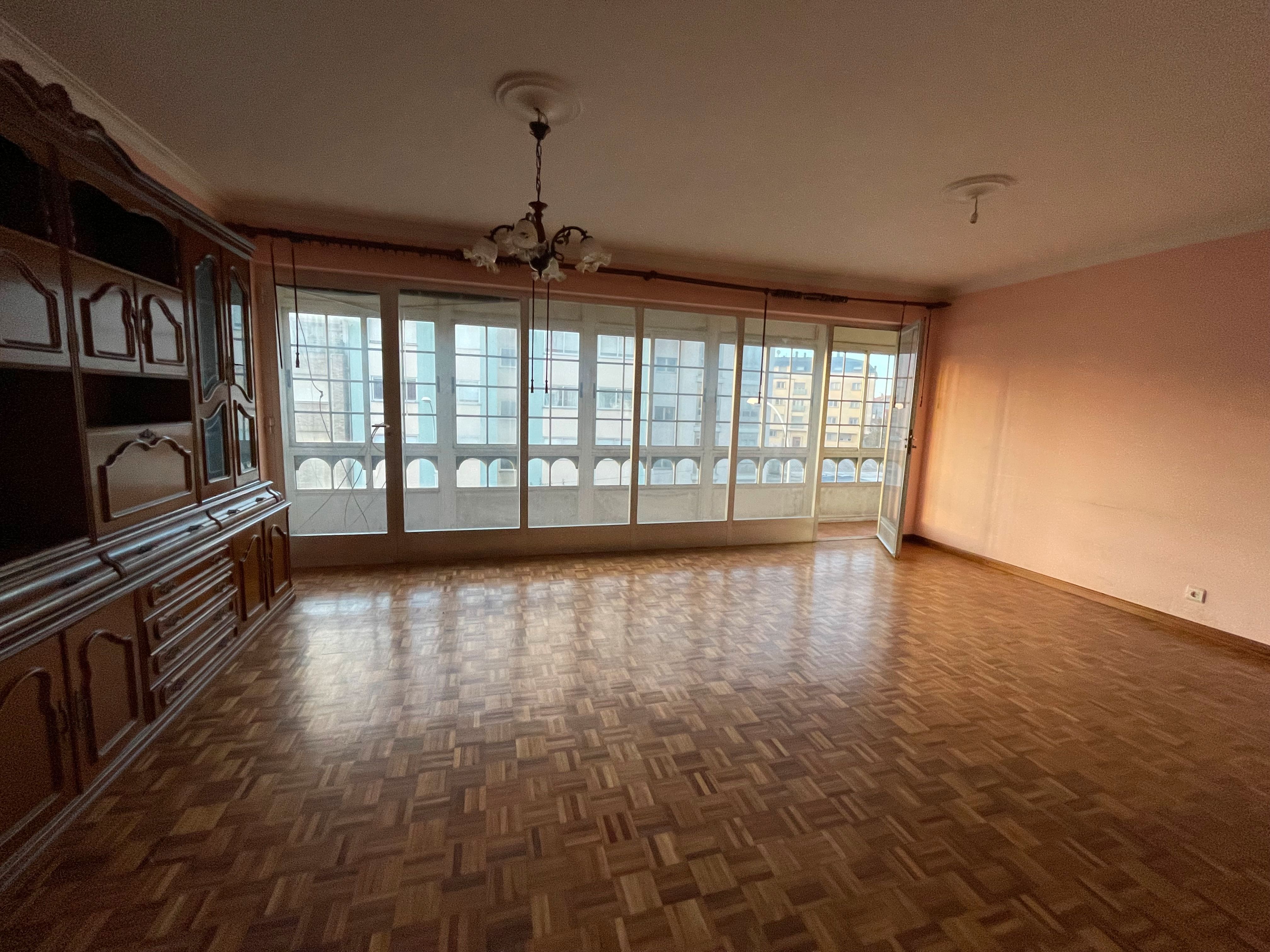 Flat for sale in Estrada Castelao, Piñeiros- Freixeiro
