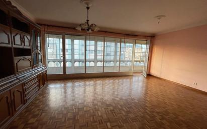 Flat for sale in Estrada Castelao, Piñeiros- Freixeiro