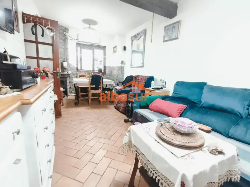 Sala d'estar de Casa adosada en venda en Córdoba amb Aire condicionat, Terrassa i Traster