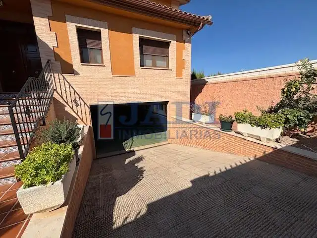 Chalet con piscina en venta en Valdepeñas, imagen 57