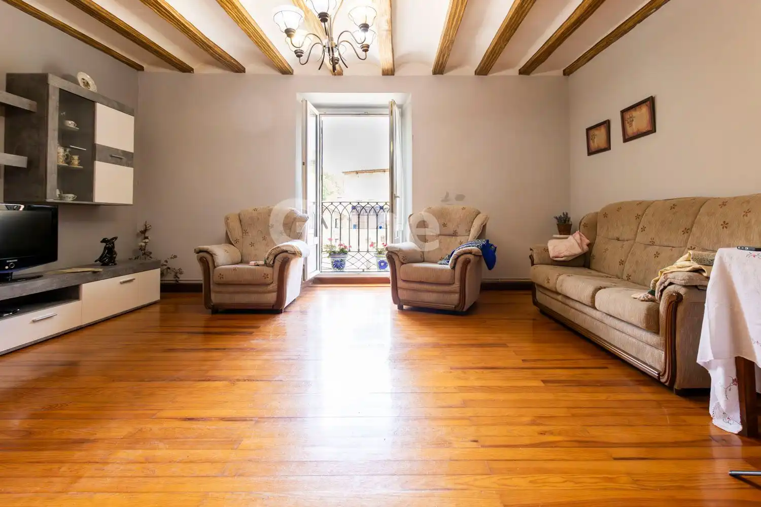 Sala de estar de Piso en venta en Zegama con Calefacción, Terraza y Trastero