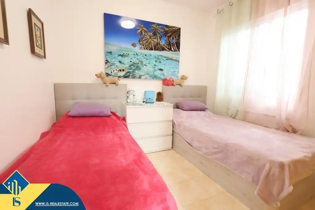 Habitación de Piso de alquiler en Orihuela con Aire acondicionado, Terraza y Amueblado