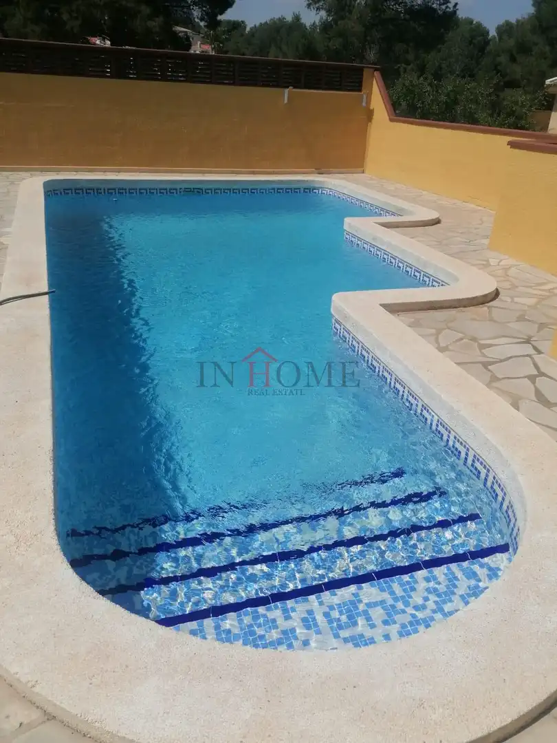 Swimming pool of Houses for sale in La Nucia  with Air Conditioner, Terrace and Swimming Pool