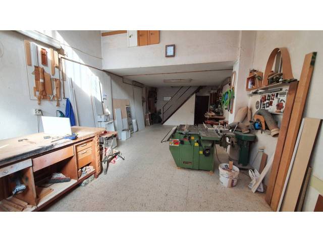 Local comercial en Alquiler en La Avanzada - La Cueva