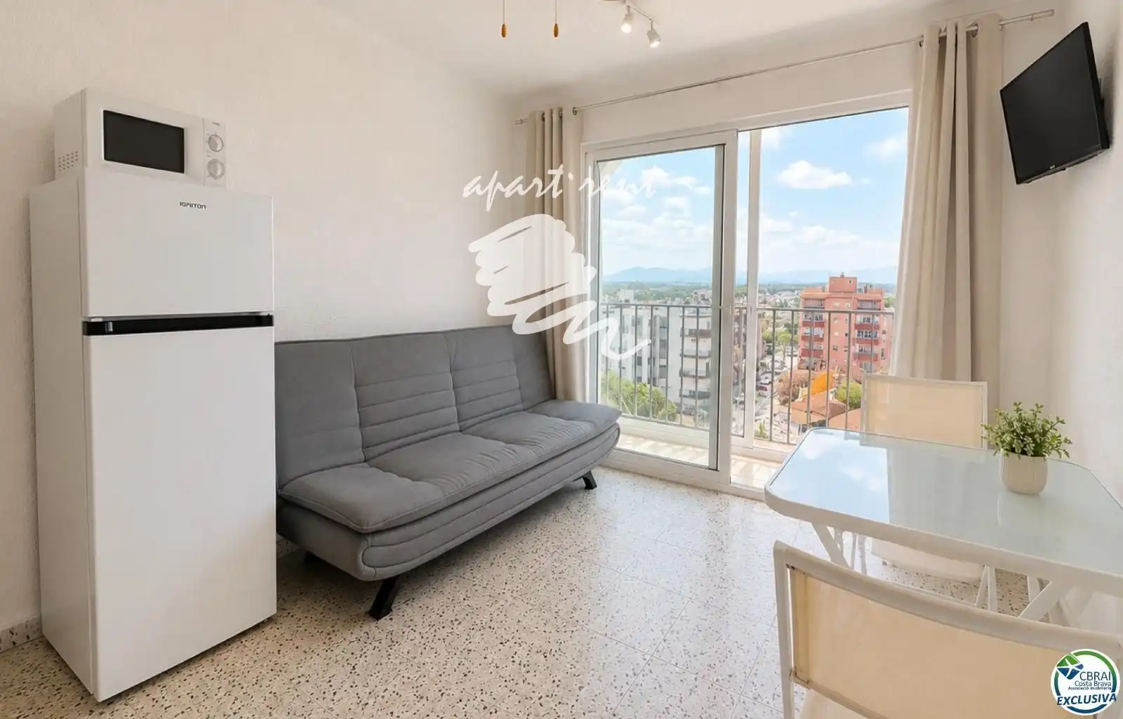 Habitación de Piso en venta en Empuriabrava con Calefacción, Terraza y Amueblado