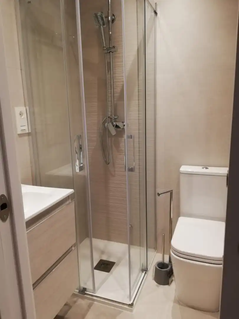 Baño de Apartamento de alquiler en Málaga con Aire acondicionado, Calefacción y Amueblado