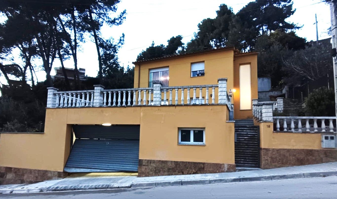 Exterior view of House or chalet for sale in Piera  with Heating, Private garden and Terrace