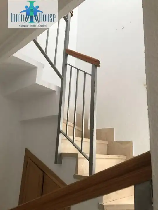 Maisonette zum Verkauf in Albacete mit Klimaanlage, Heizung und Terrasse