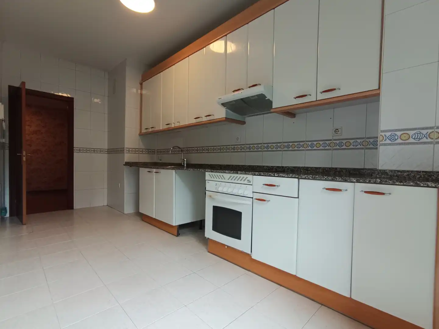 Kitchen of Flat for rent in Gijón   with Heating, Terrace and Balcony