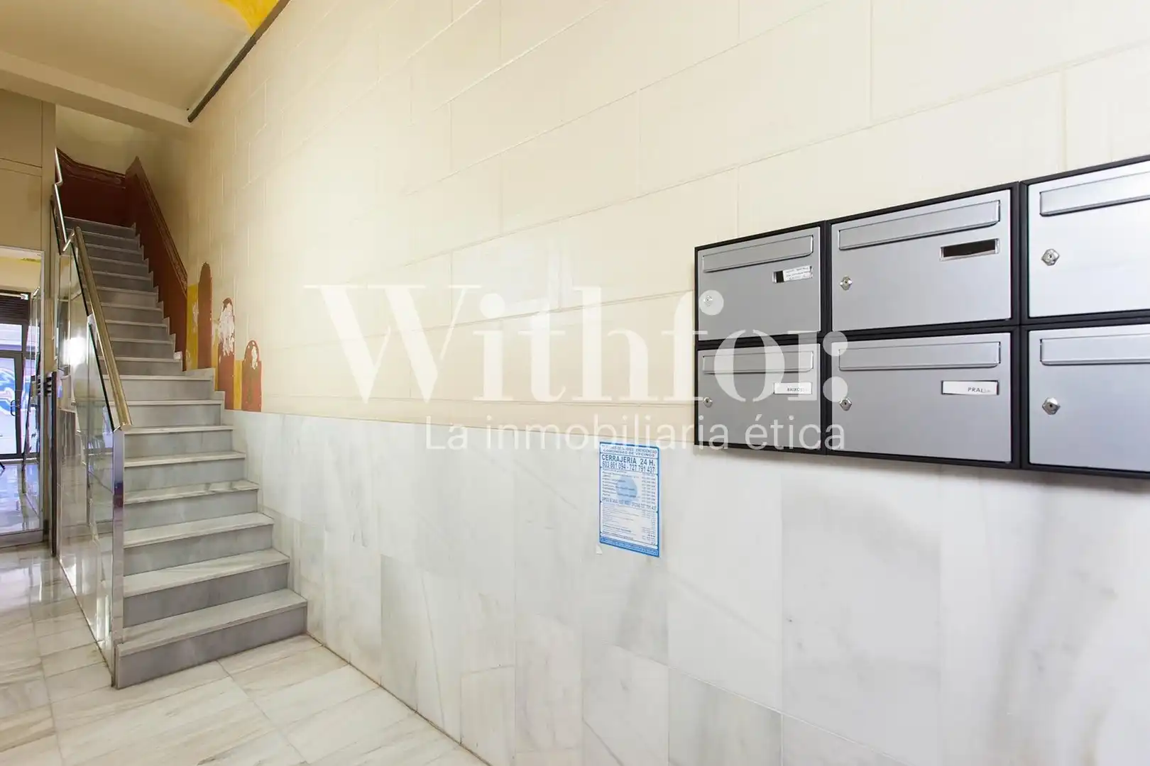 Exterior view of Flat for sale in Barcelona  with Air Conditioner, Heating and Parquet flooring