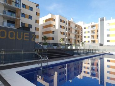 Pis amb balcó en venda a Playa Muchavista