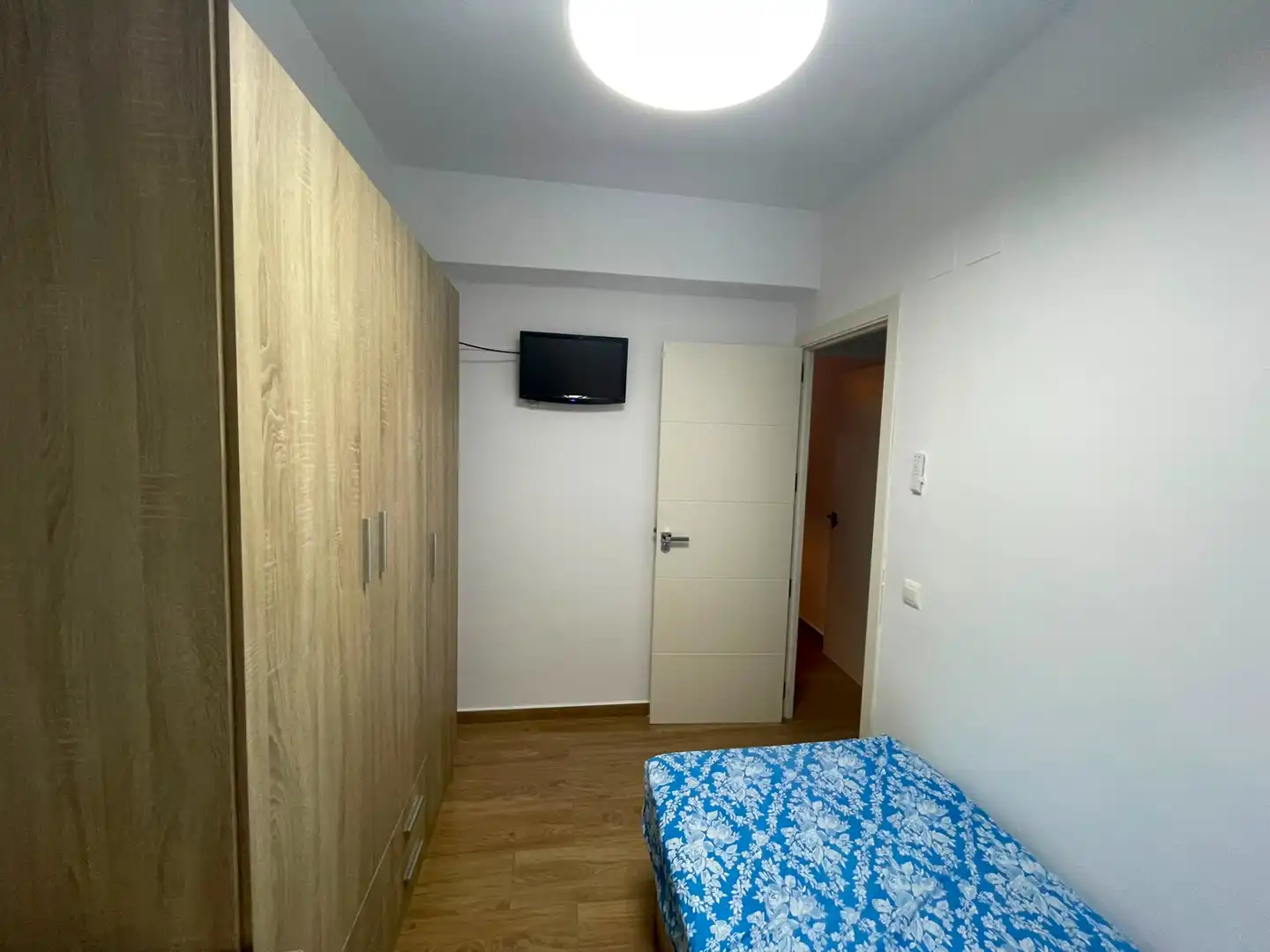 Dormitori de Pis de lloguer en Mérida amb Parquet, Moblat i Forn