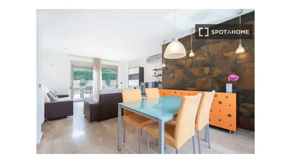 Comedor de Piso de alquiler en Valencia con Aire acondicionado, Calefacción y Amueblado