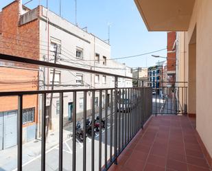 Exterior view of Flat for sale in  Barcelona Capital  with Heating and Balcony