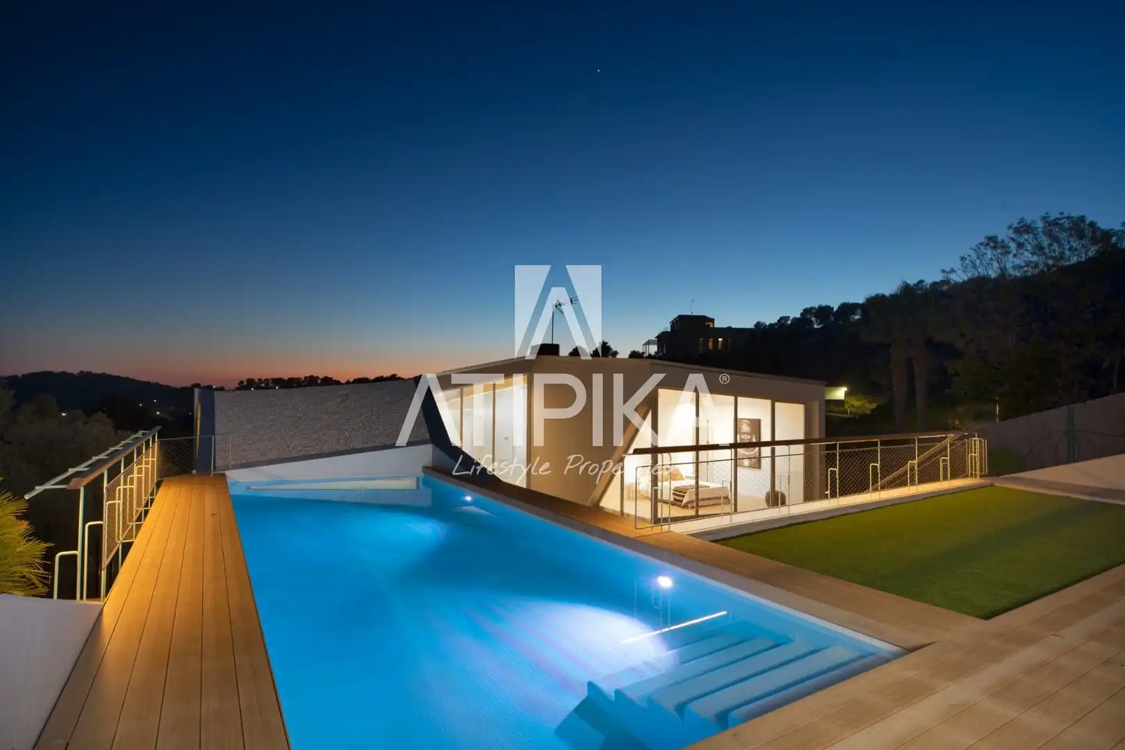 Piscina de Casa o xalet en venda en Sitges amb Calefacció, Terrassa i Traster