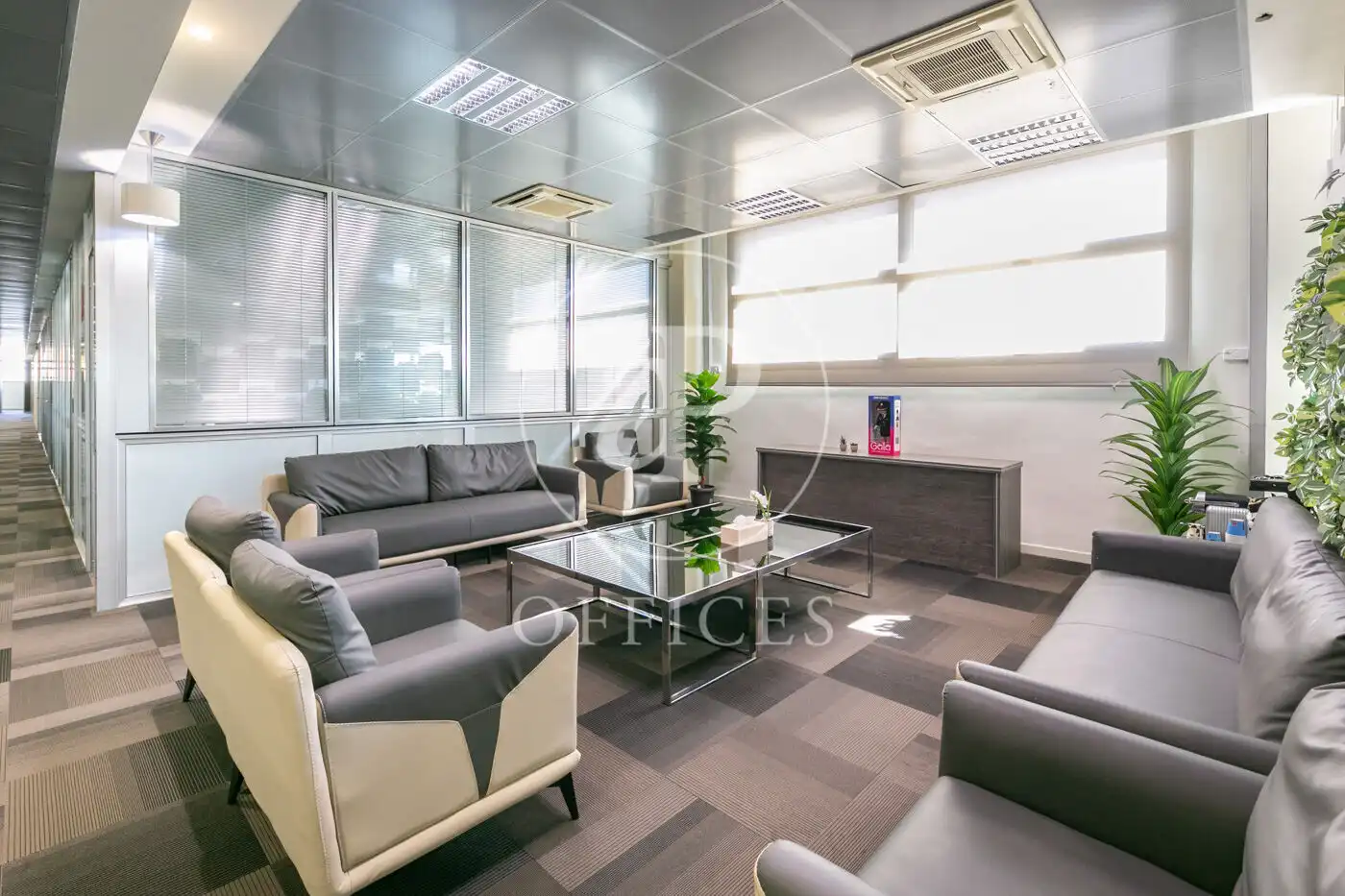 Büro zur Miete in Badalona mit Klimaanlage und Heizung