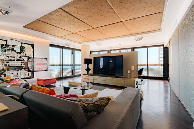 Piso en Venta en Avenida DR GADEA, 1 en Ensanche - Diputación