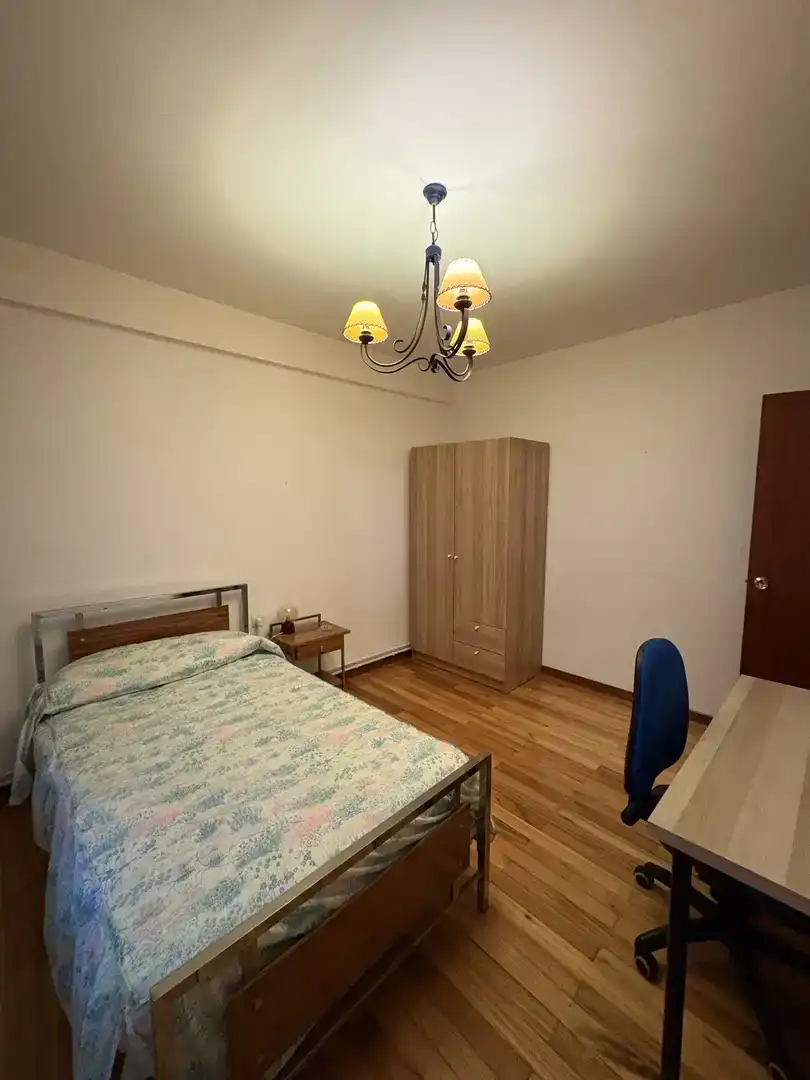 Bedroom of Flat for rent in Pontevedra Capital 