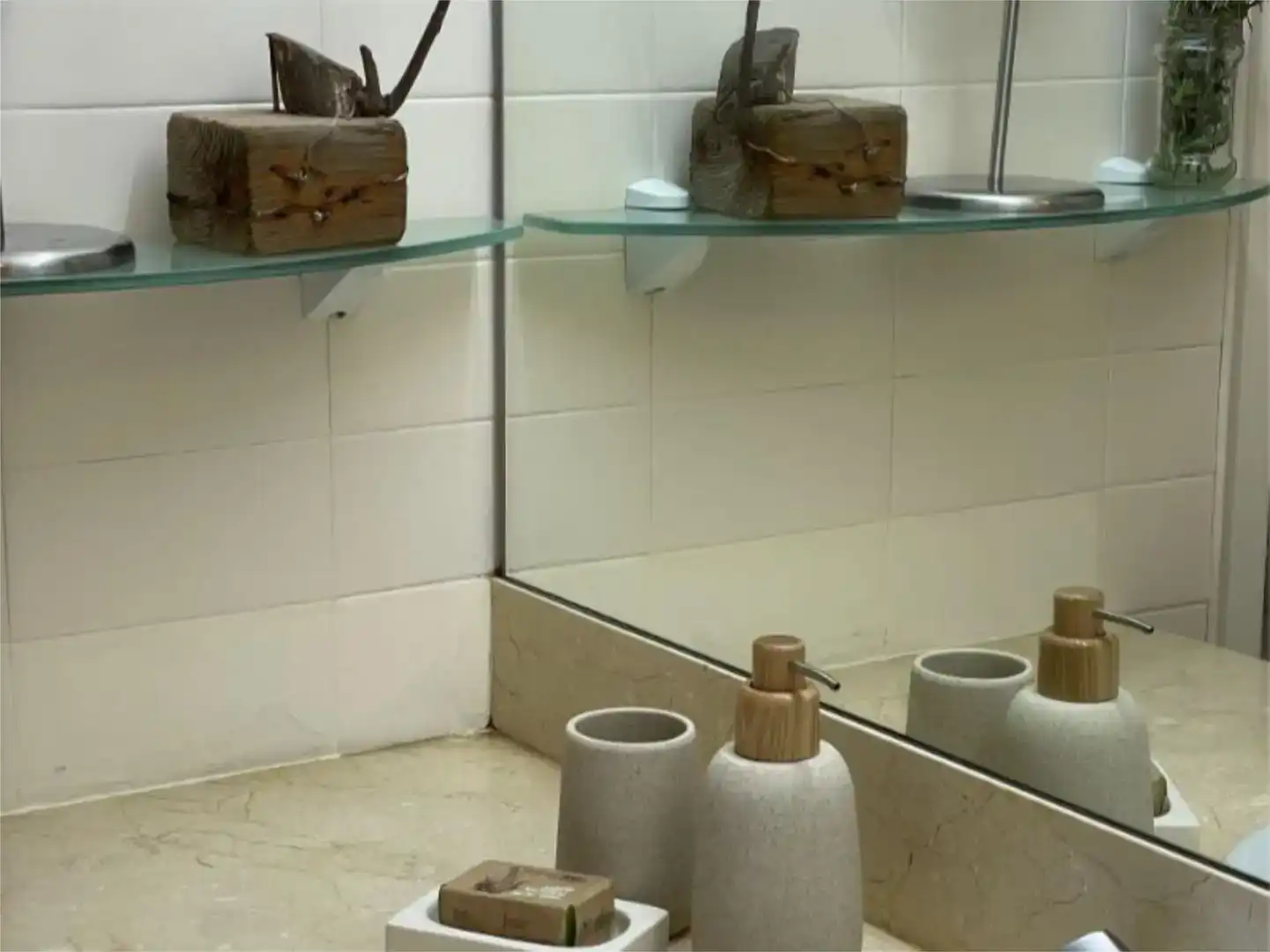 Badezimmer von Garage zum Verkauf in Begur