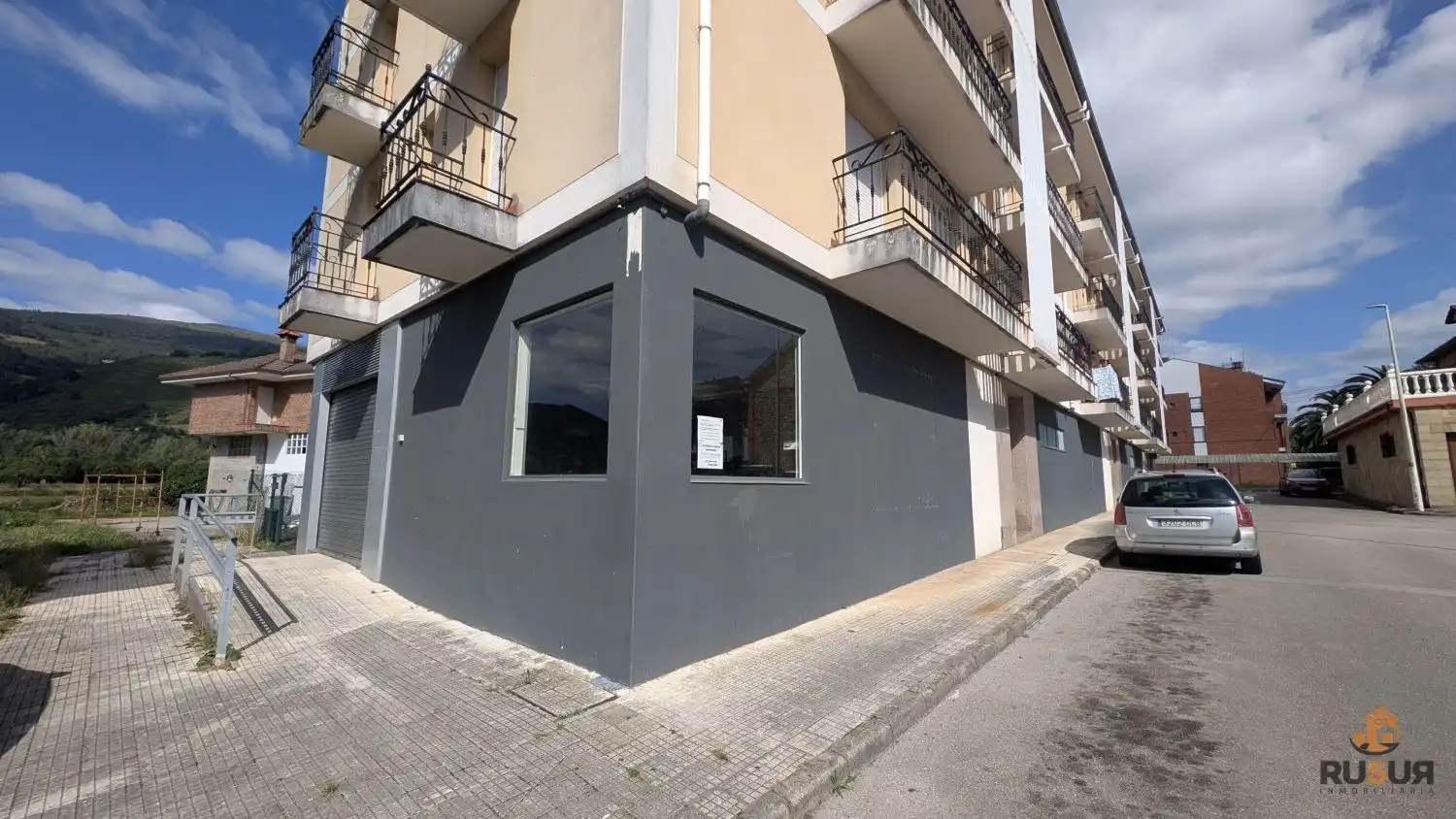 Vista exterior de Local de alquiler en Corvera de Toranzo con Aire acondicionado