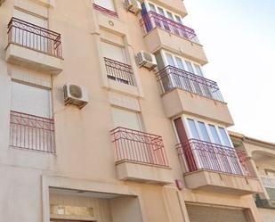 Vista exterior de Pis en venda en Roquetas de Mar