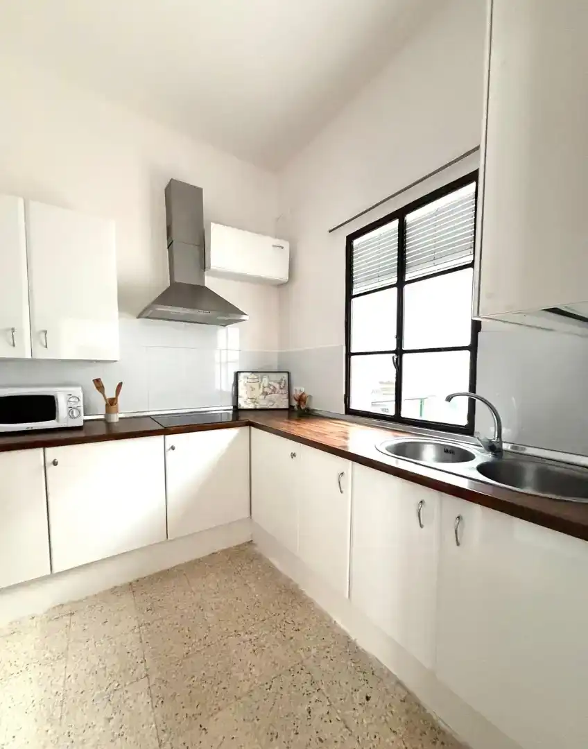 Cuina de Planta baixa de lloguer en Osuna amb Aire condicionat, Rentadora i Microones
