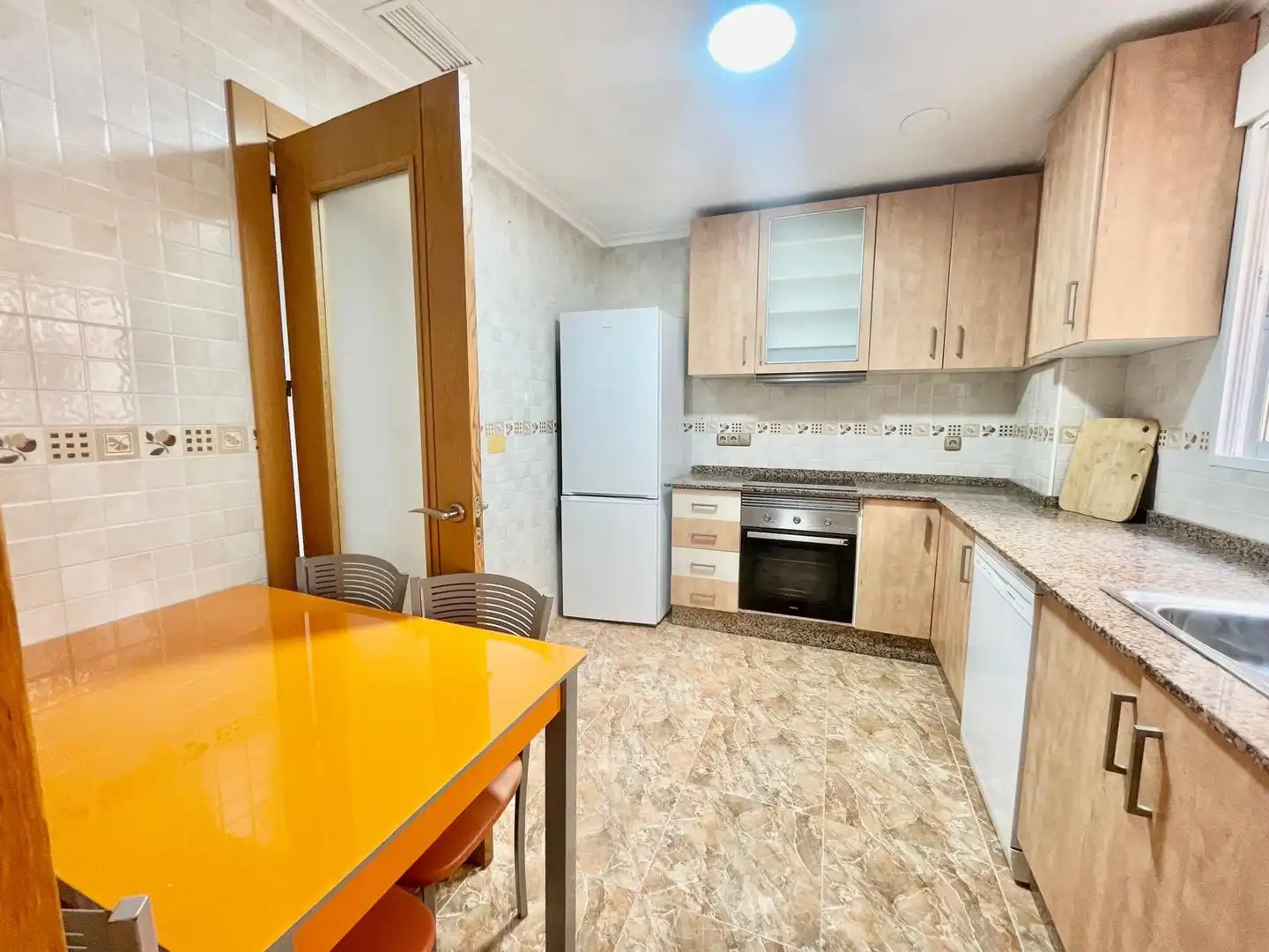 Cuina de Apartament de lloguer en Albatera amb Traster, Moblat i Rentadora