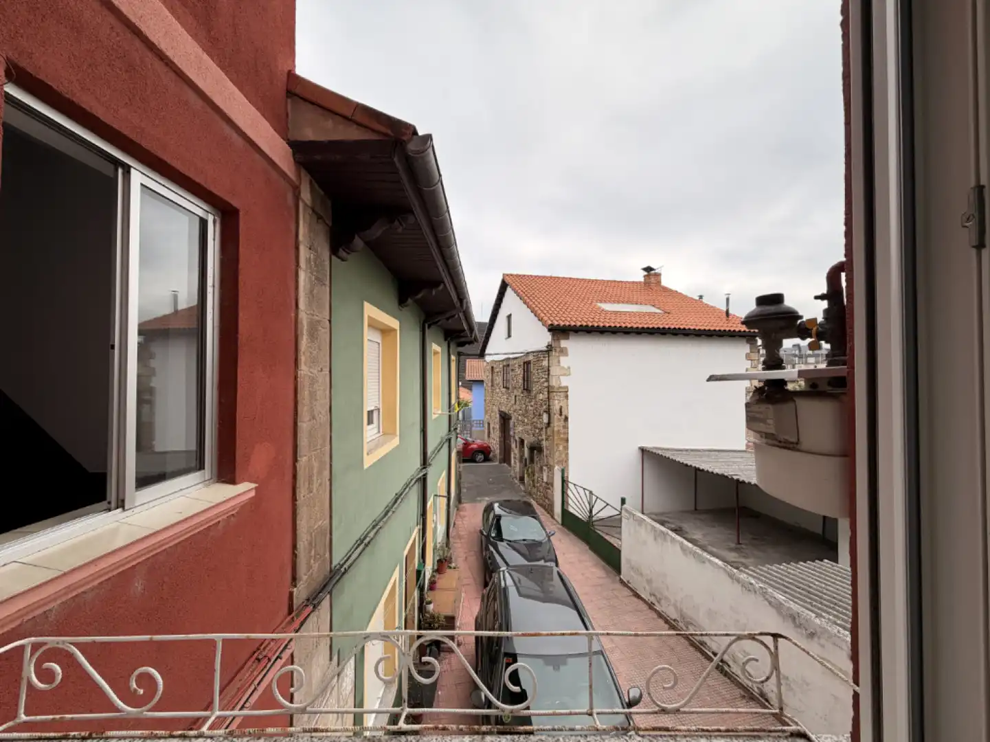 Außenansicht von Wohnung zum Verkauf in Torrelavega  mit Heizung und Möbliert