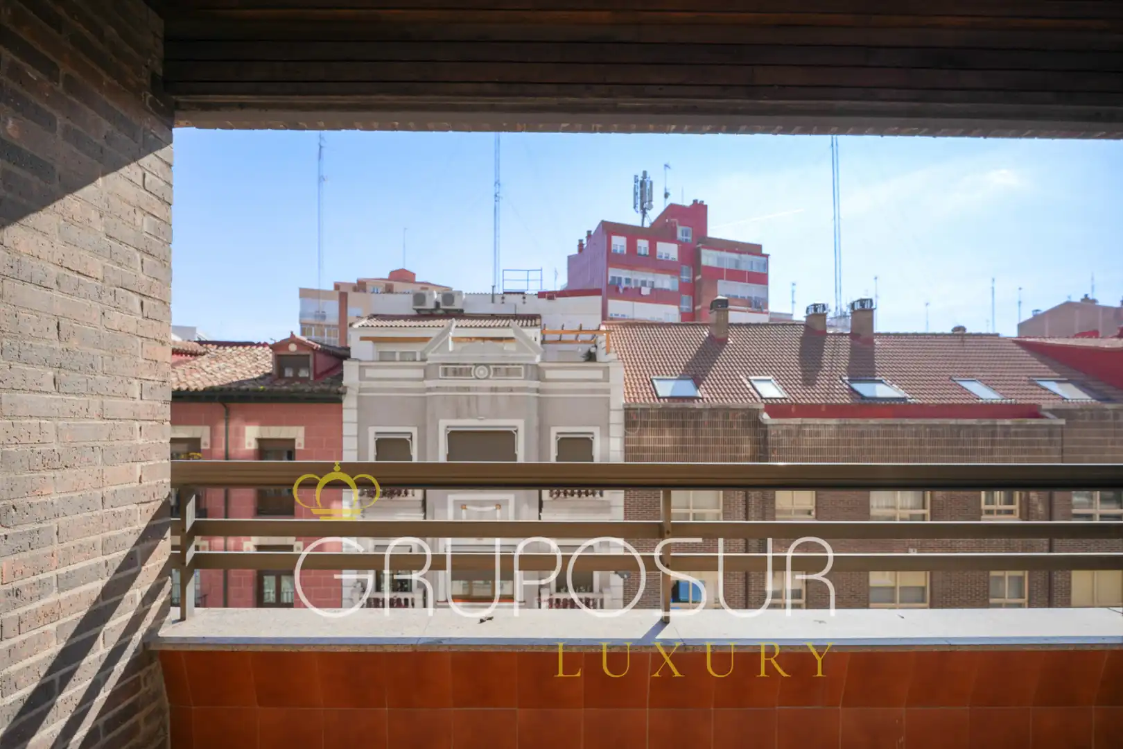 Vista exterior de Piso en venta en Valladolid con Calefacción, Parquet y Terraza