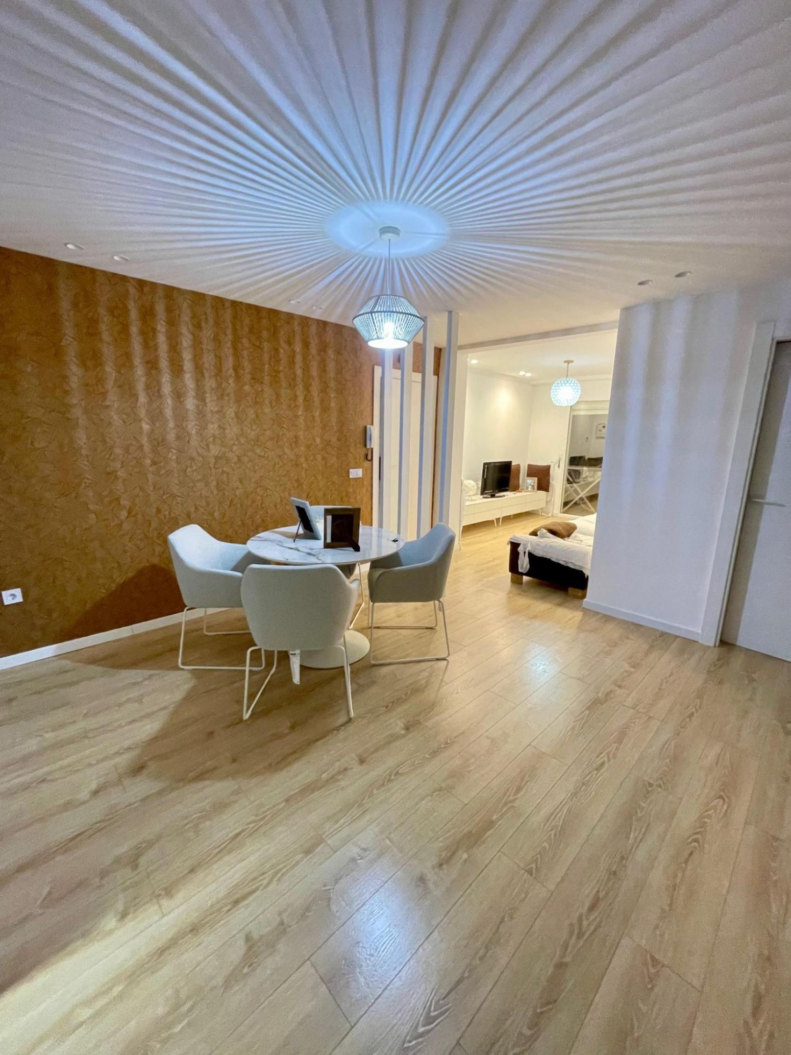 Flat for rent in Valencia - Calle MUÑIZ Y H DE ALBA, Aiora