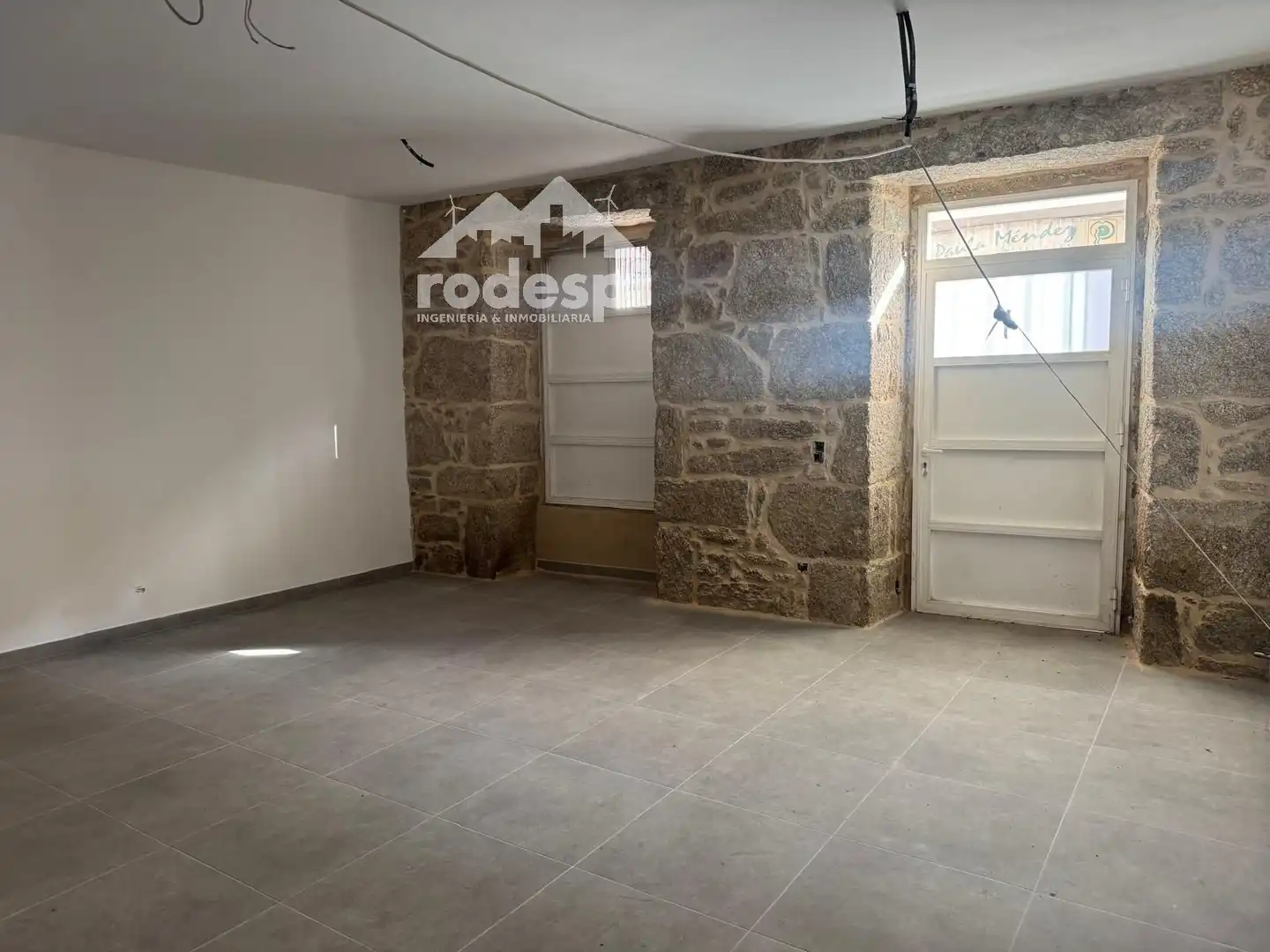 Local comercial en alquiler en Ponteareas