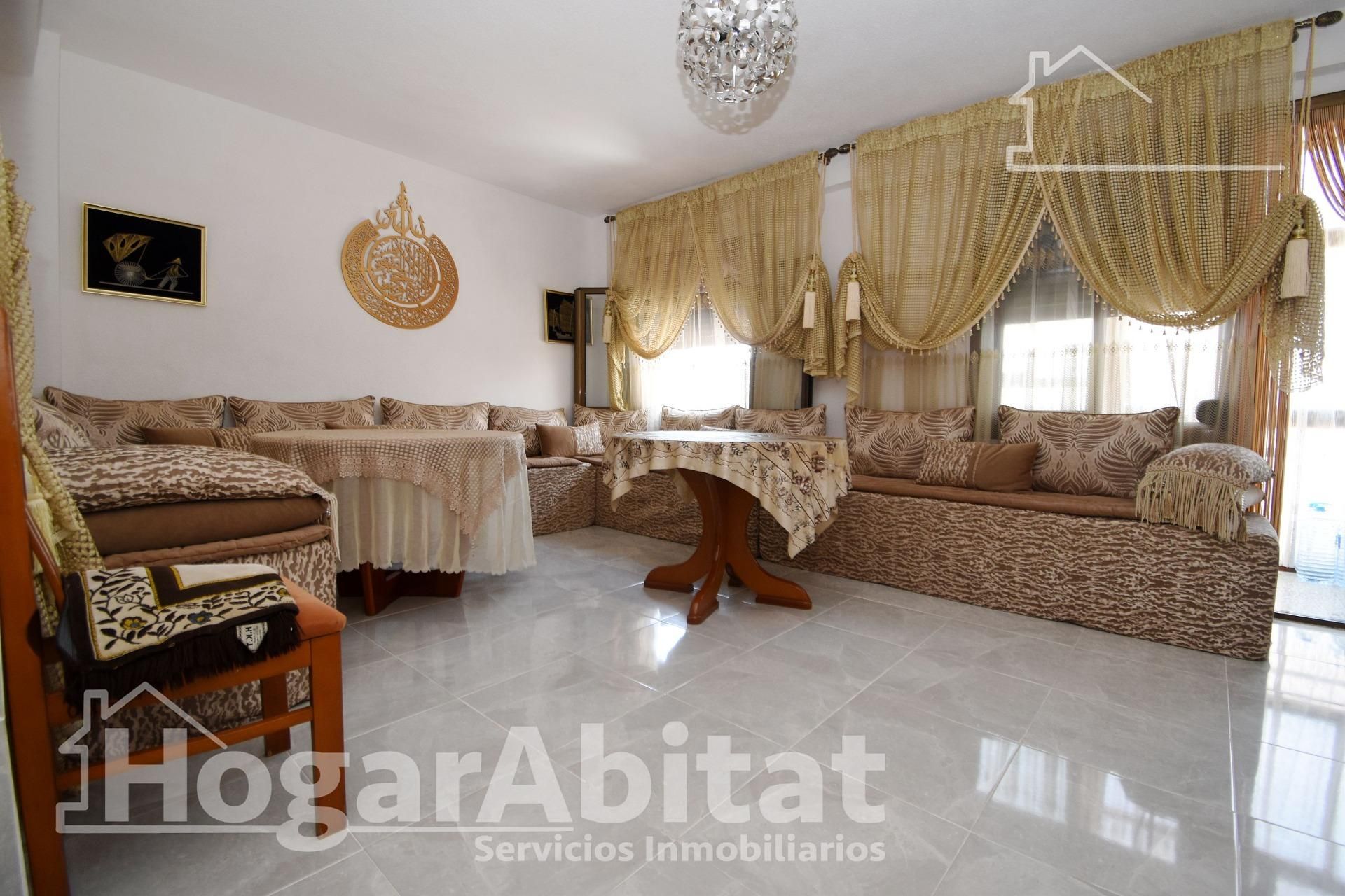 Sala d'estar de Pis en venda en Albalat de la Ribera amb Terrassa i Balcó