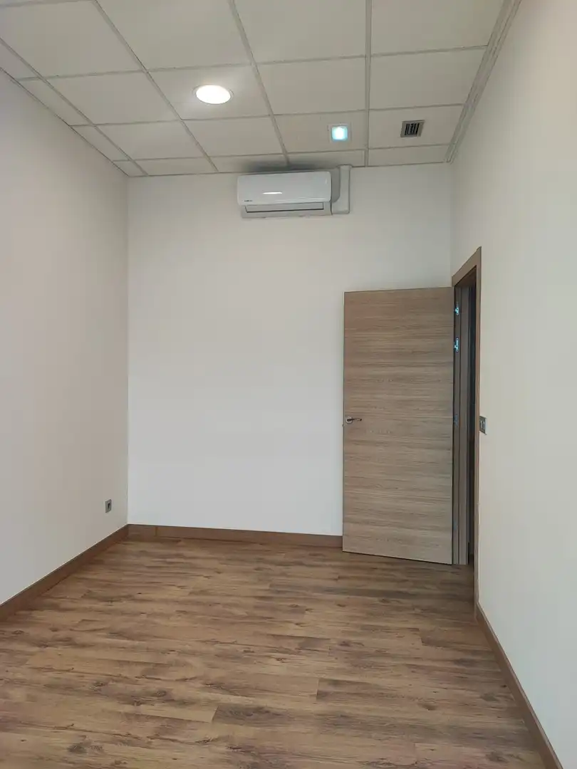 Oficina de alquiler en Gijón  con Aire acondicionado y Calefacción