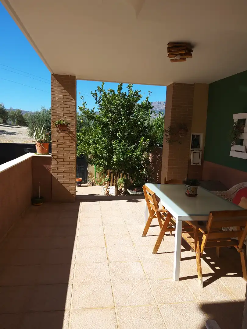 Jardí de Casa adosada en venda en La Guardia de Jaén amb Aire condicionat, Calefacció i Traster