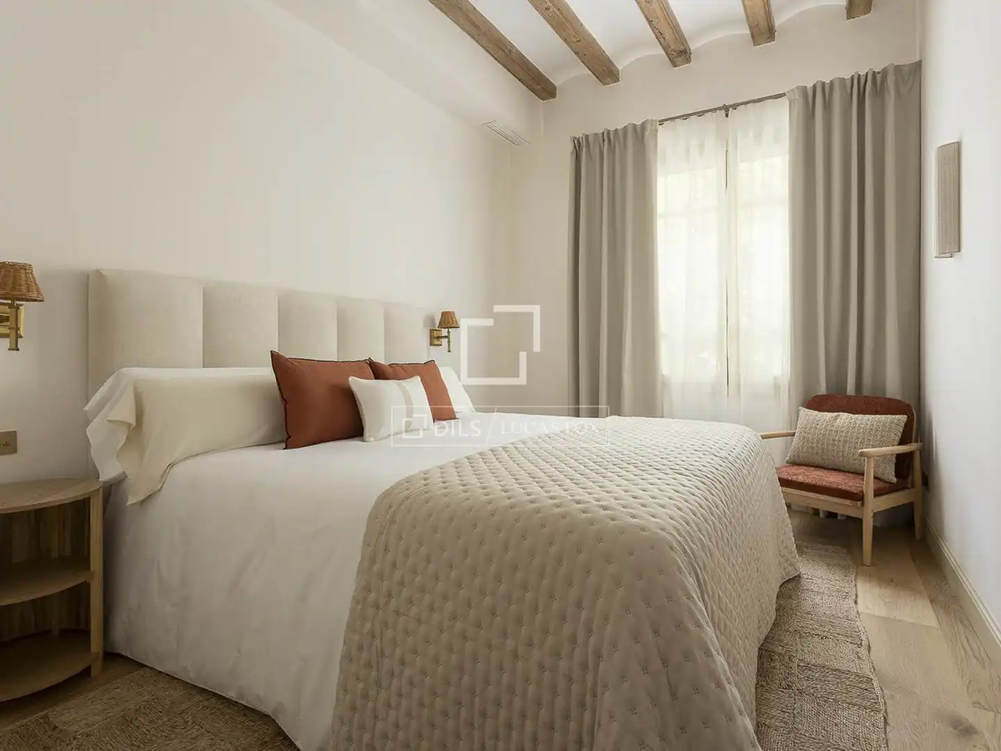 Bedroom of Flat for sale in Barcelona  with Air Conditioner, Heating and Parquet flooring