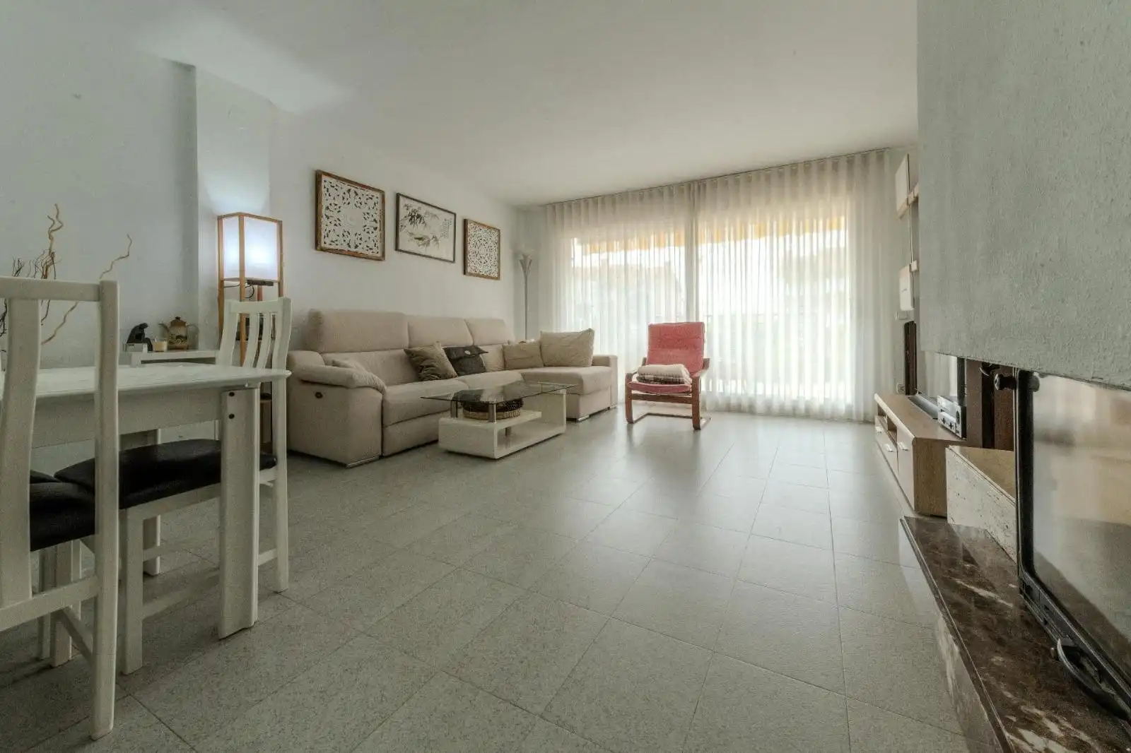 Sala d'estar de Casa o xalet en venda en Castellar del Vallès amb Aire condicionat, Calefacció i Jardí privat