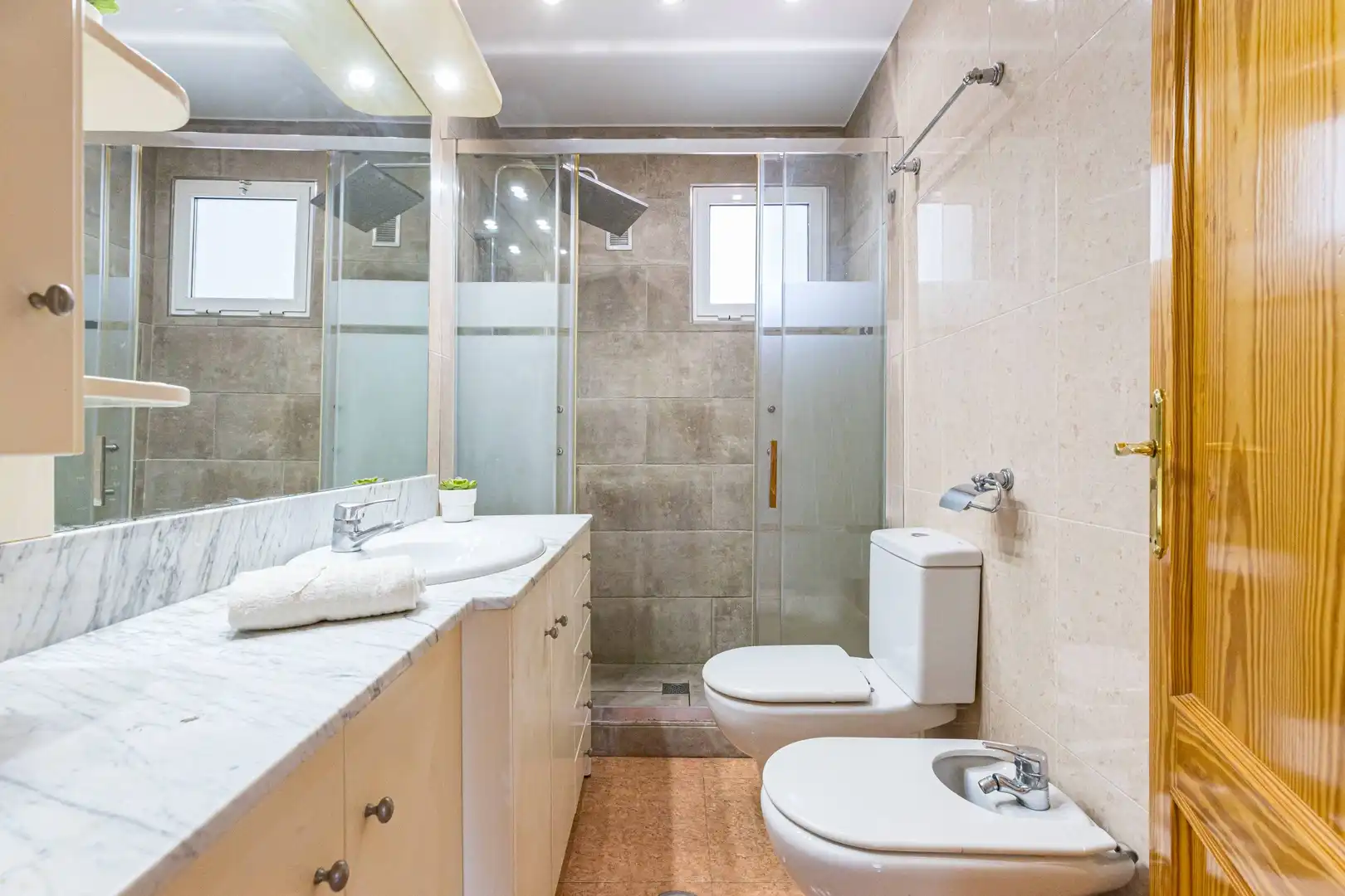 Baño de Ático en venta en Murcia con Terraza, Trastero y Balcón