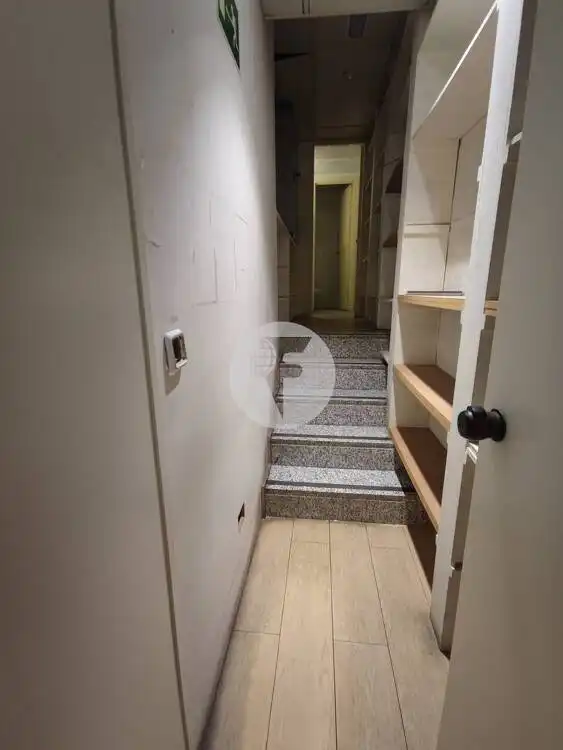 Commercial properties for rent in Barcelona  with Air Conditioner