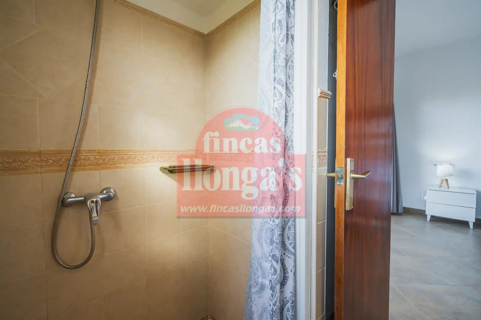 Bathroom of Houses for sale in Ciutadella de Menorca  with Air Conditioner, Private garden and Terrace