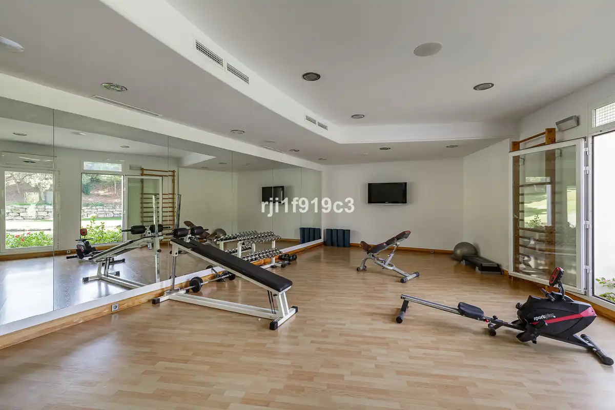 Piso con ascensor en venta en Elviria - Cabopino, imagen 32