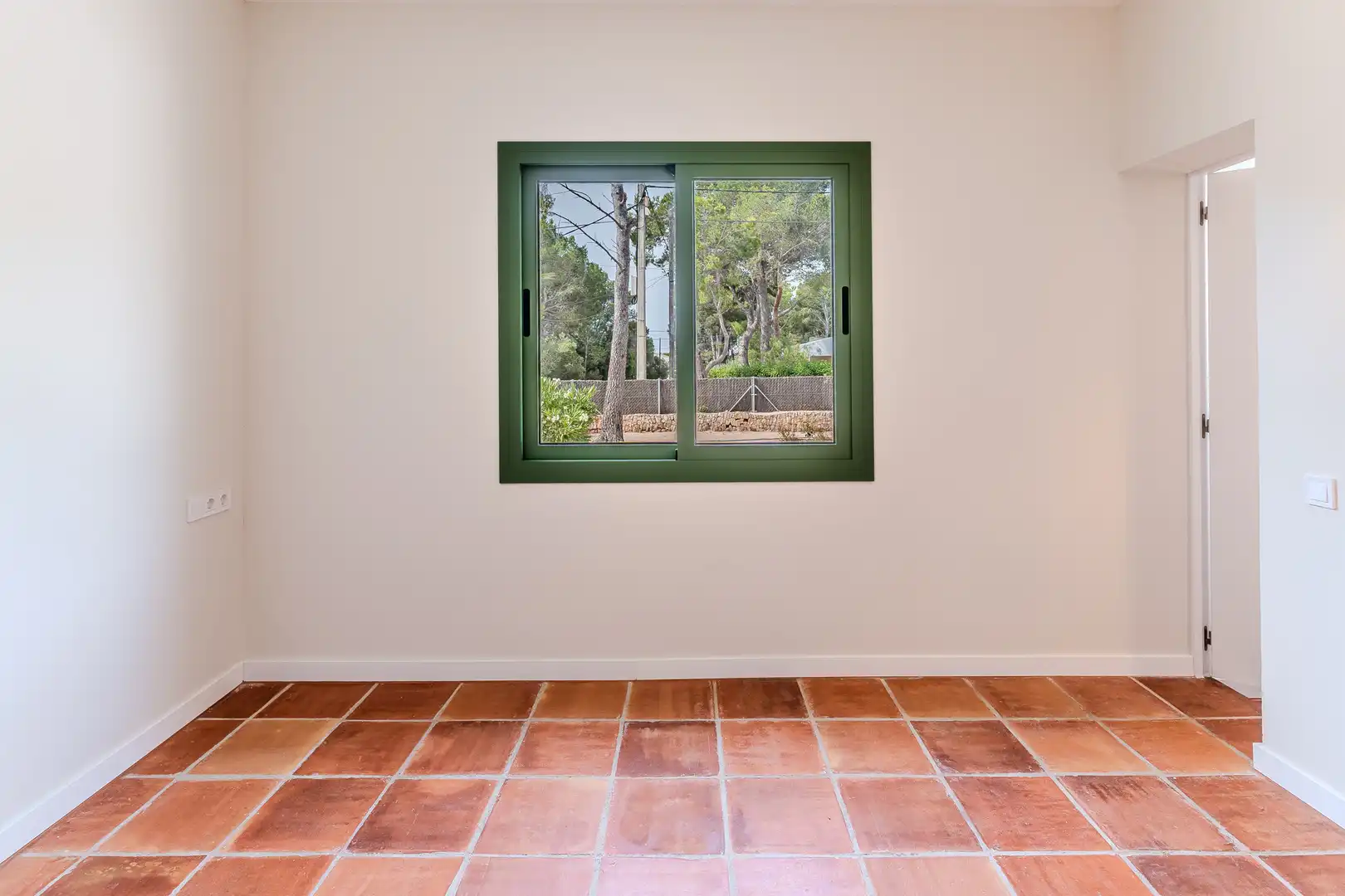 Garden of Houses for sale in L'Ametlla de Mar   with Air Conditioner, Heating and Private garden