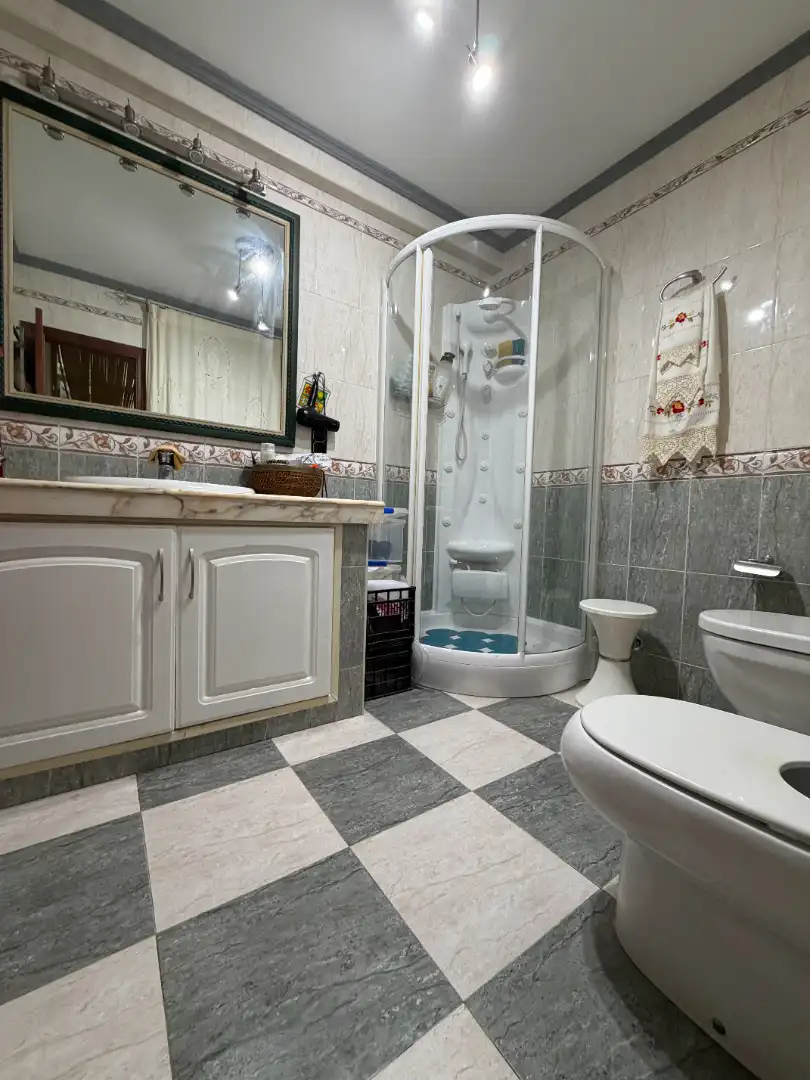 Baño de Casa o chalet en venta en Úbeda con Aire acondicionado, Calefacción y Terraza