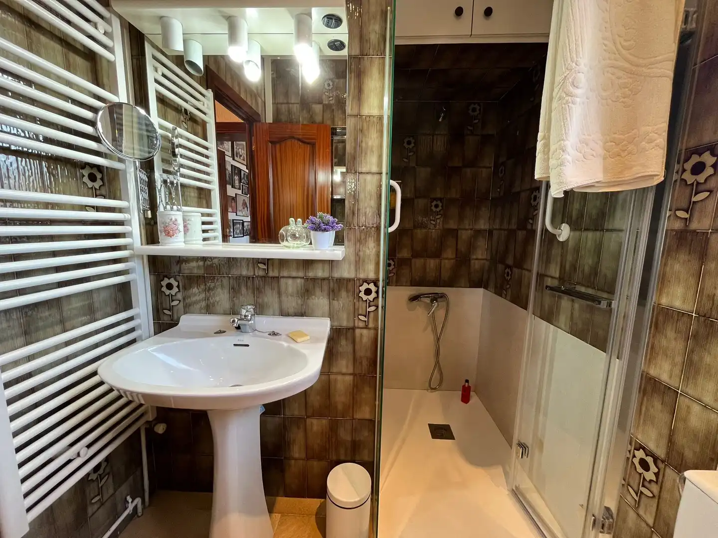 Baño de Casa adosada en venta en Esparreguera con Calefacción, Trastero y Amueblado