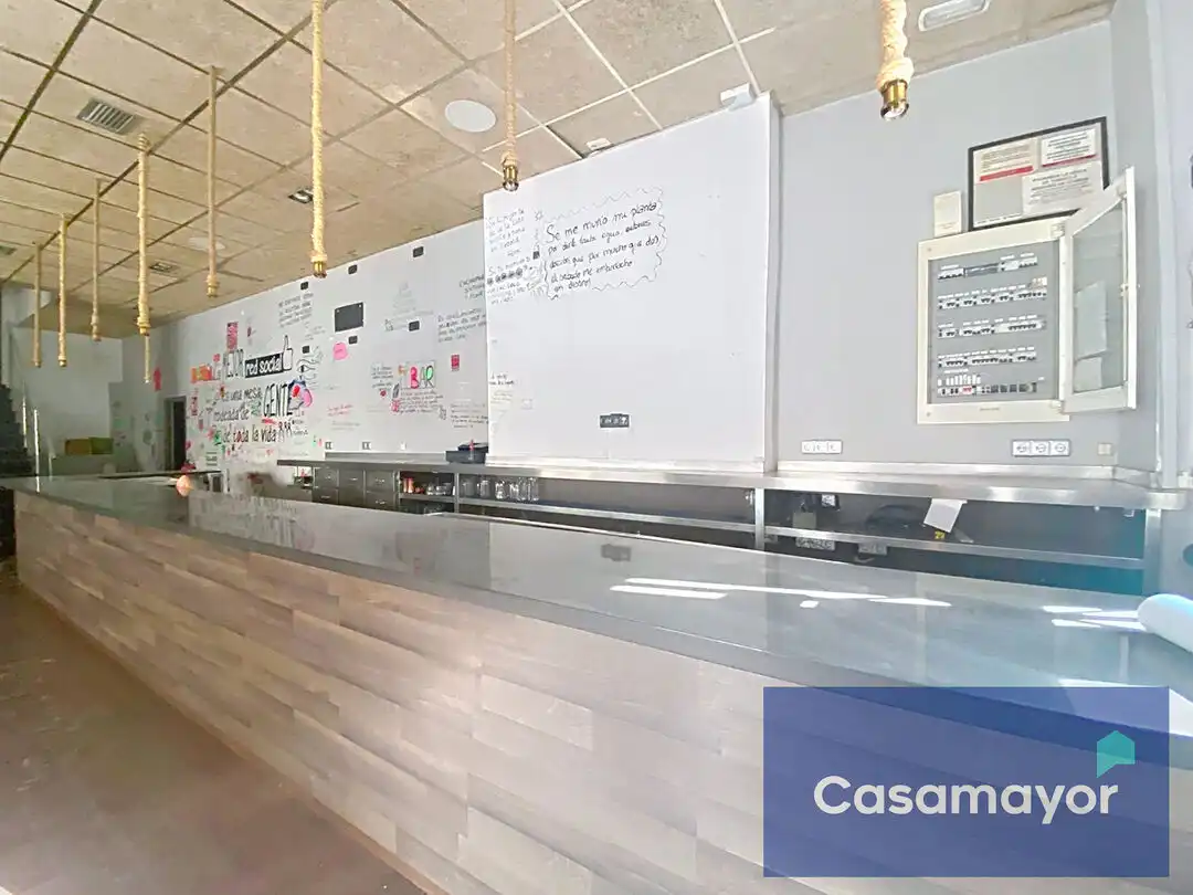 Local en venta en Alicante / Alacant con Aire acondicionado