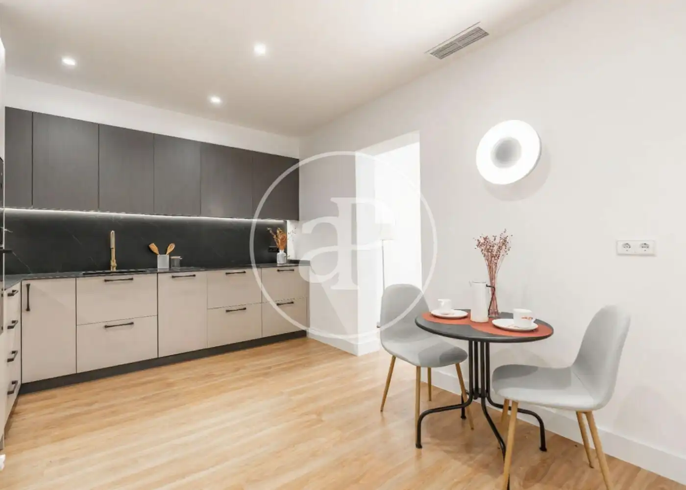 Kitchen of Flat for sale in Madrid  with Air Conditioner, Heating and Balcony