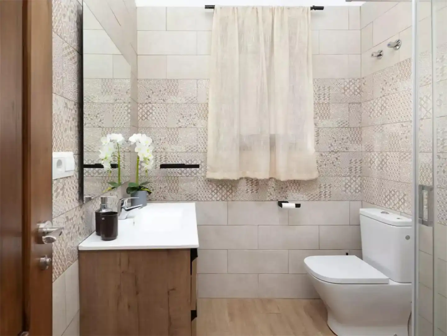 Badezimmer von Wohnung zur Miete in Cútar mit Klimaanlage, Privatgarten und Schwimmbad