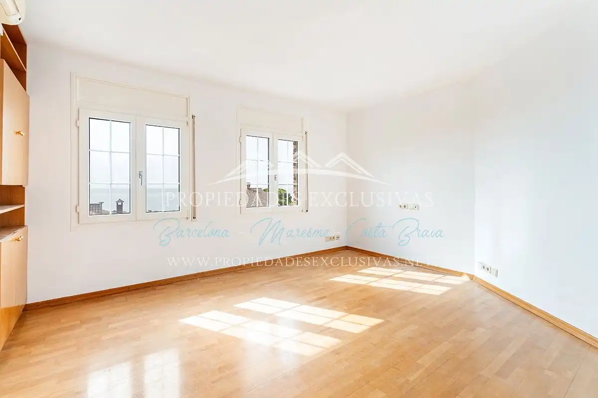 Sala de estar de Casa o chalet en venta en Teià con Aire acondicionado, Calefacción y Jardín privado
