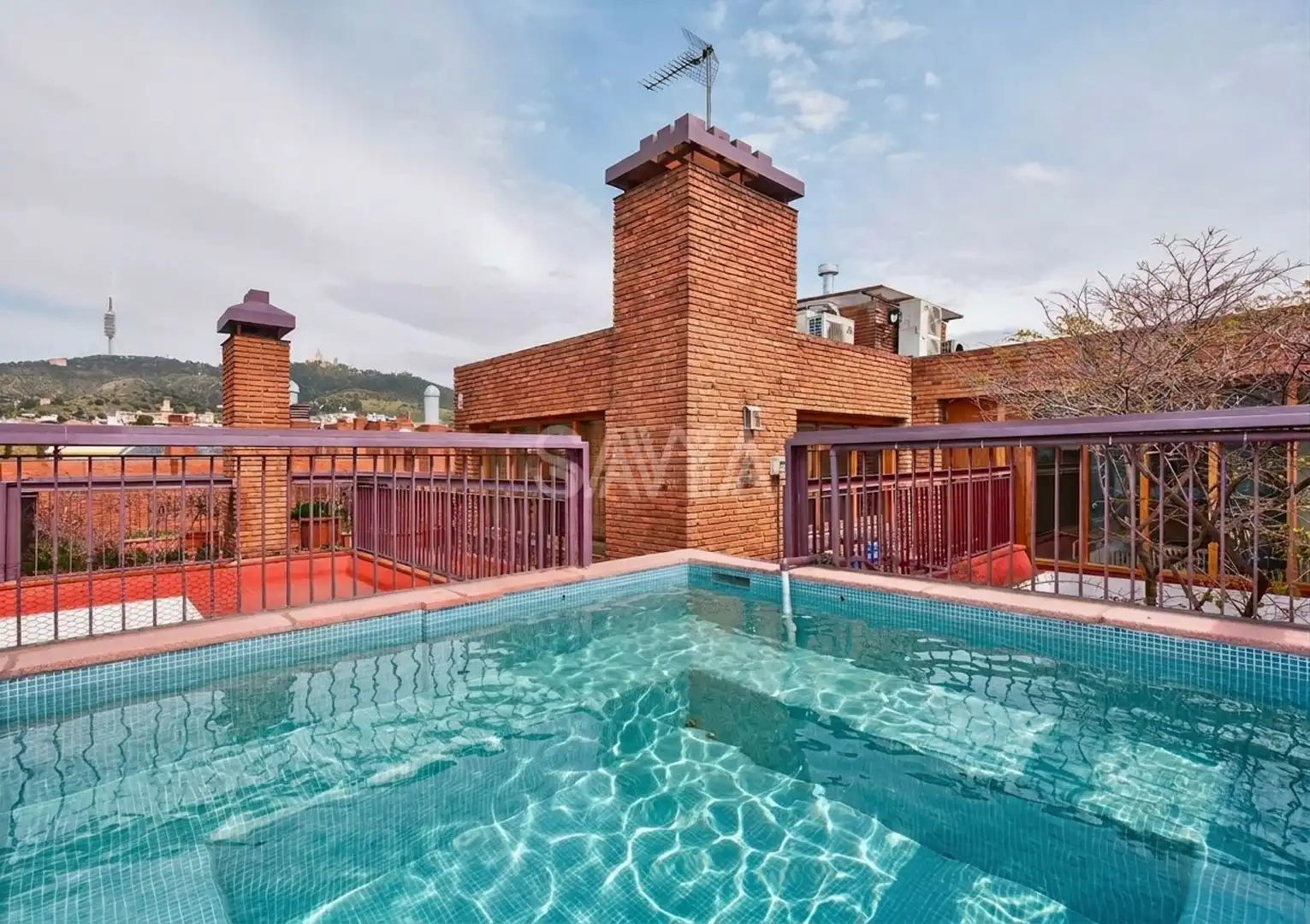 Swimming pool of Attic for sale in Barcelona  with Terrace, Storage room and Swimming Pool
