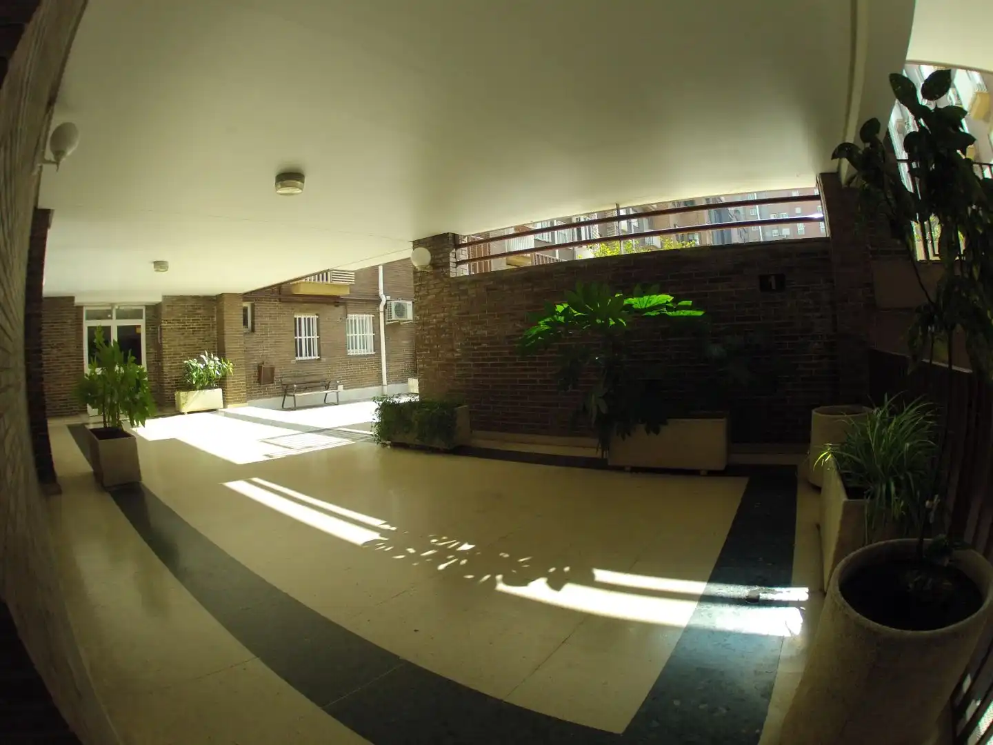Flat with lift to rent in Calle de Agustín Calvo 10, imagen 2