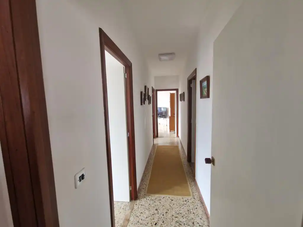 Piso en venta en Boiro con Parquet, Trastero y Amueblado